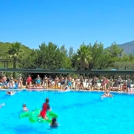 Ξενοδοχείο Forest Village Cedit